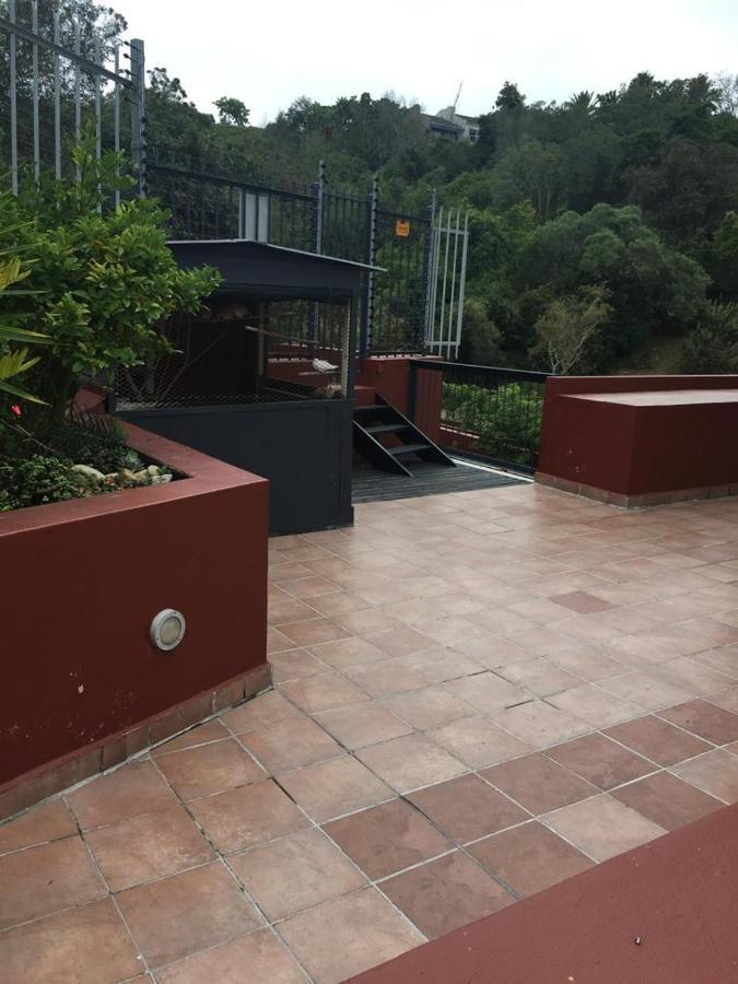 Oyster Walk On Main Apartment Knysna Exterior foto